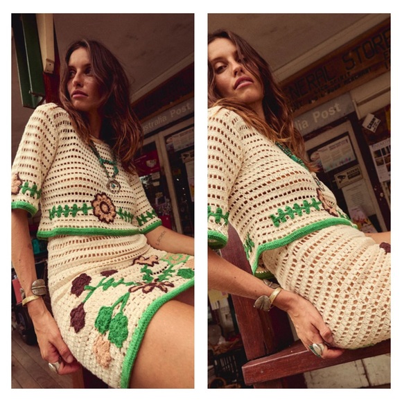 CHASING UNICORNS Sweet Dreams Floral Hand Crochet Set size Medium (NWT) - Picture 2 of 10